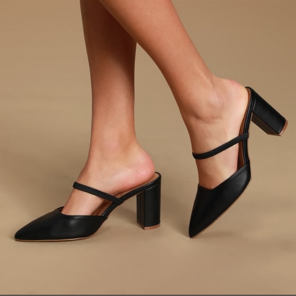 Lulus Maryam Black Pointed Tow Mule - 9